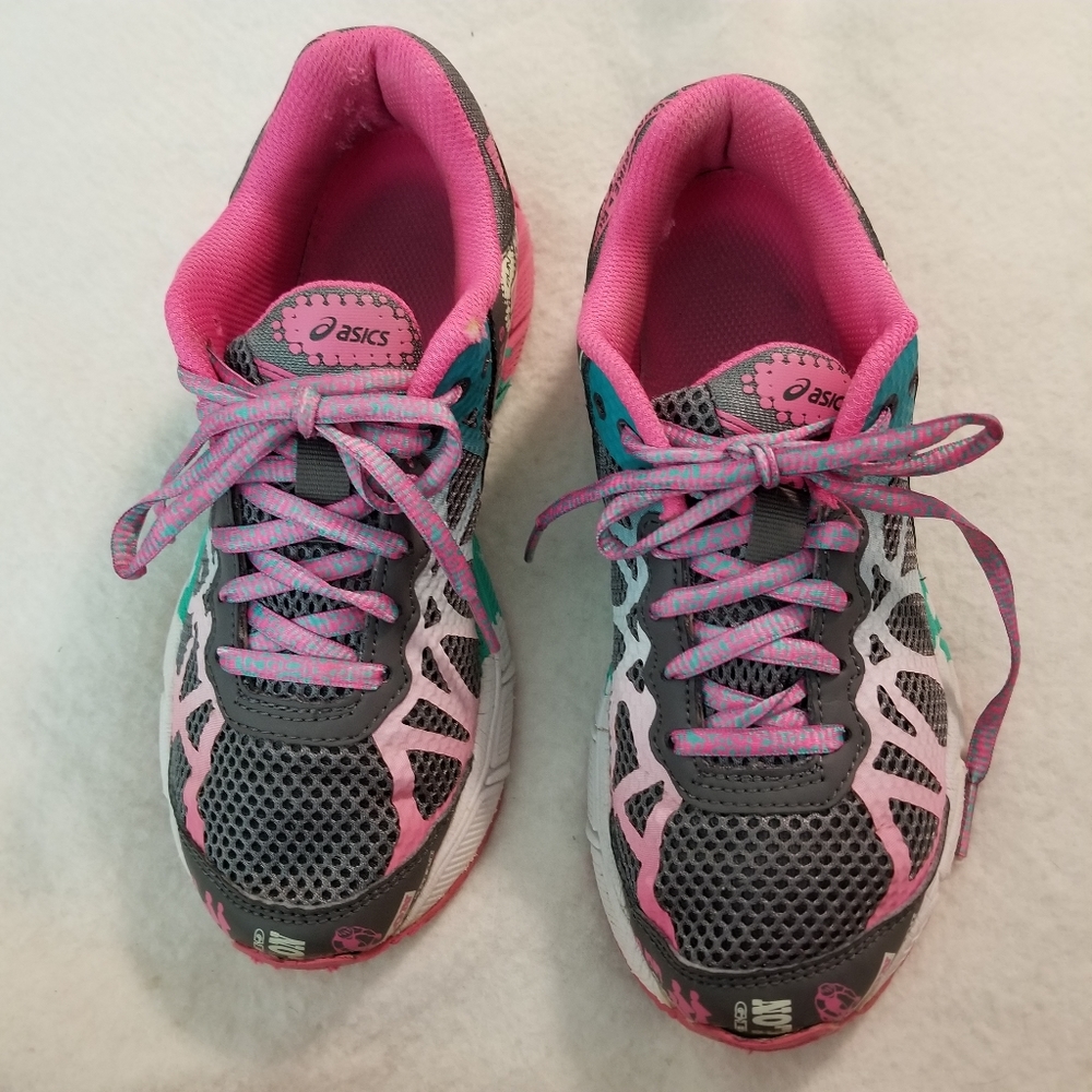 Asics Gel Noosa Tri 9 Athletic Shoes